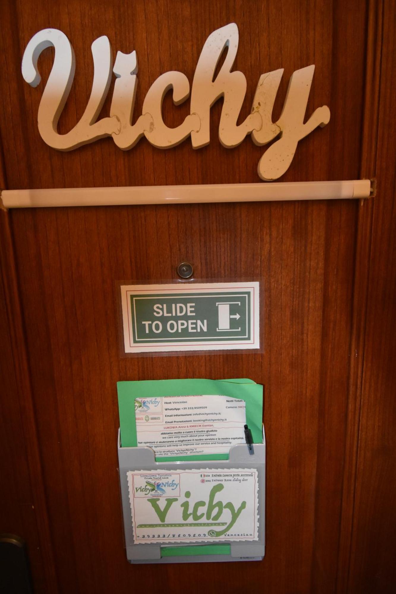 Hotel Vichyenichy à Morena Extérieur photo