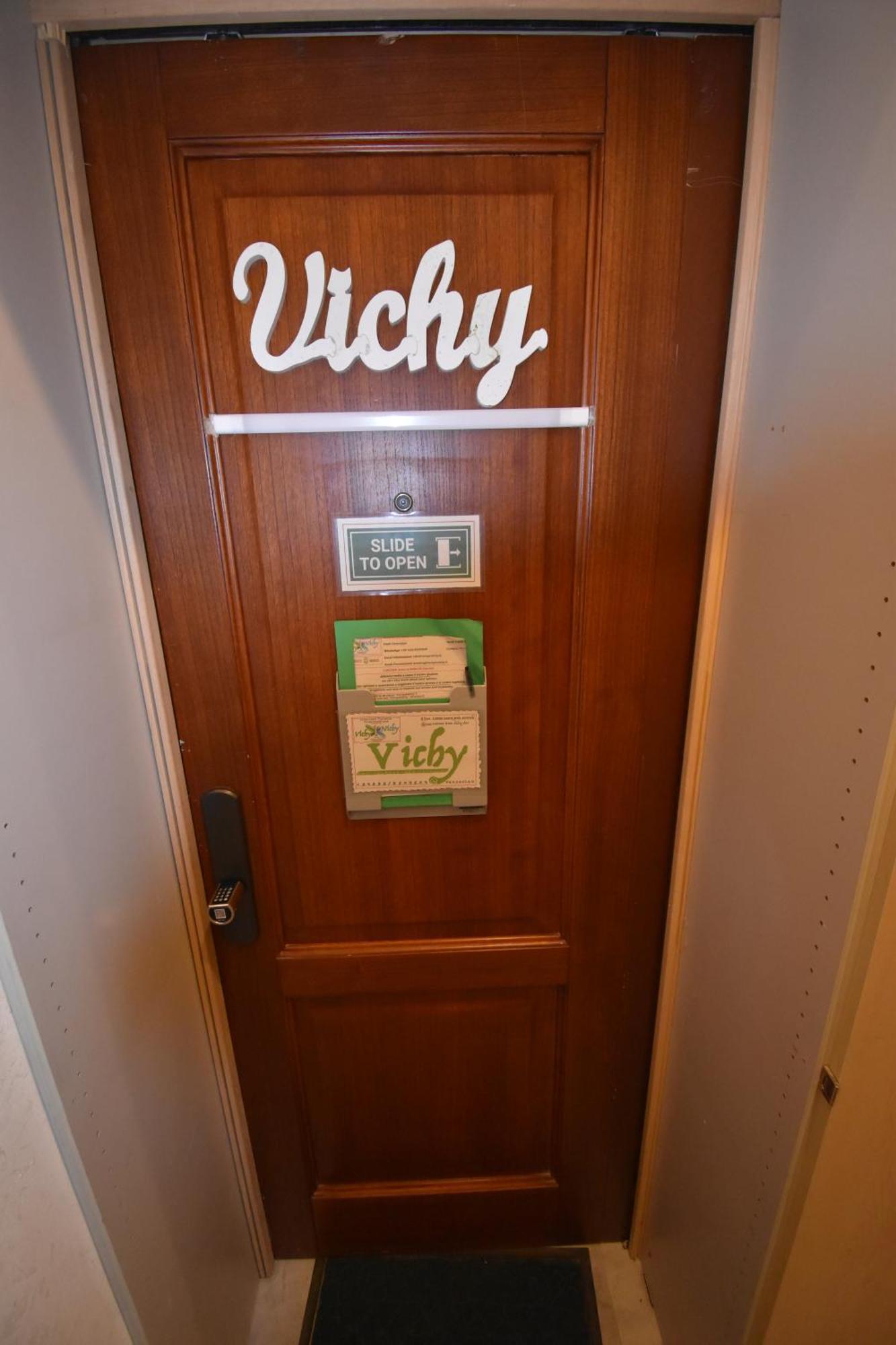 Hotel Vichyenichy à Morena Extérieur photo